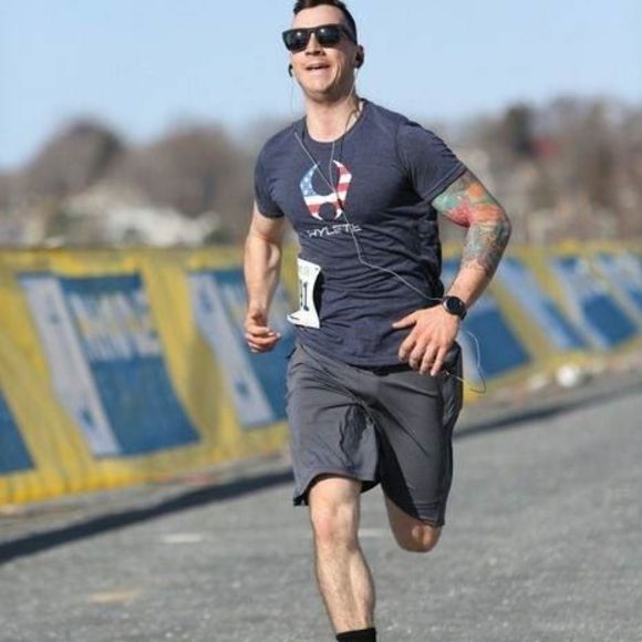 Meet your Posher, Chris - Picture 1 of 1